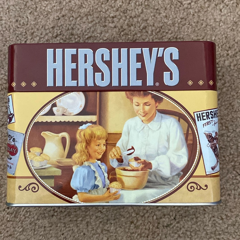 Hersheys® Recipe Tin Storage Box With 99 Recipe Cards